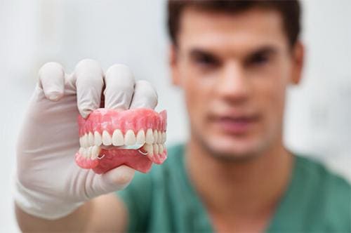 Знімні протези Київ | Ukrainian Dentist Club